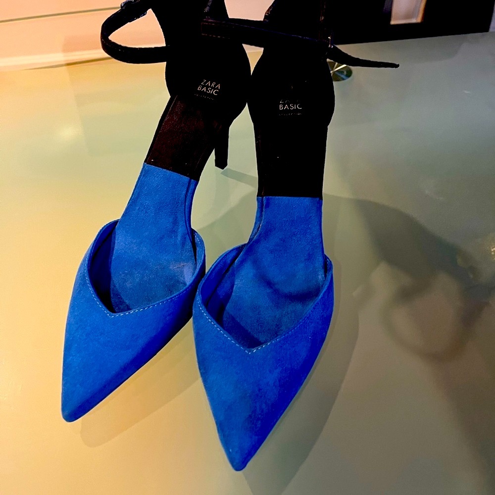 Zara blue/black combo suede heels